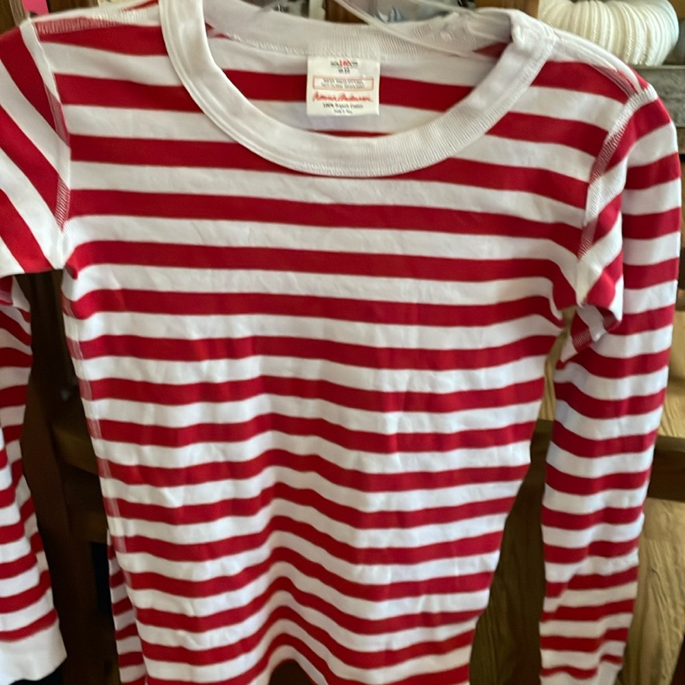 Hanna Anderson 100% organic cotton pajamas! Size 140/10.